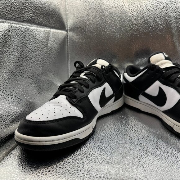 Size 11 Nike Dunk Low Retro Mens White Black Panda Athletic Sneaker DD1391-100 - Picture 3 of 11
